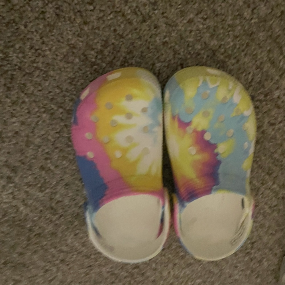 Little girls Crocs